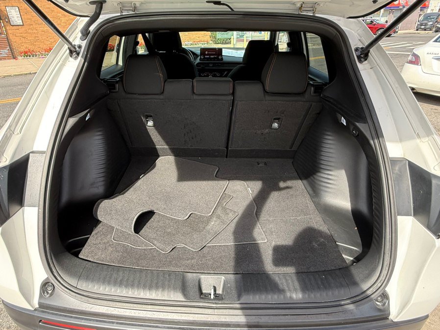 Used 2025 Honda HR-V Sport image 18