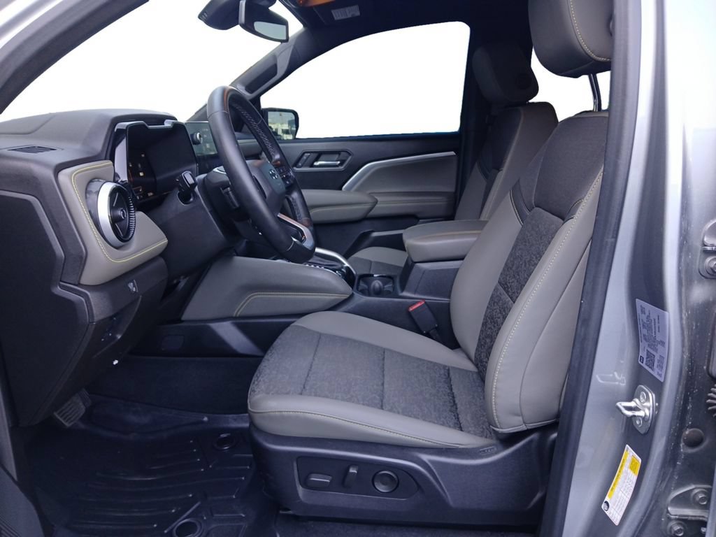 Used 2024 Chevrolet Colorado ZR2 AWD/4WD image 19