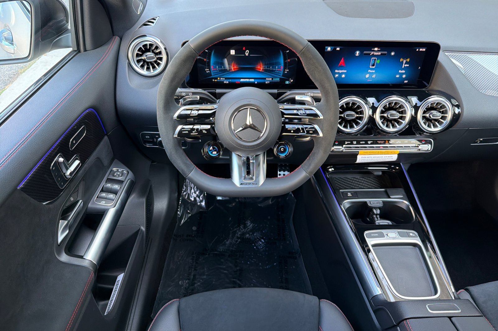 New 2026 Mercedes-Benz GLA 35 AMG 4MATIC image 13