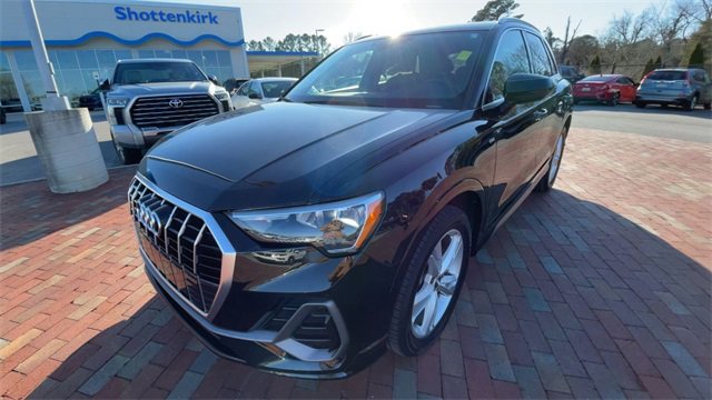 Used 2020 Audi Q3 2.0T Premium w/ Convenience Package image 5