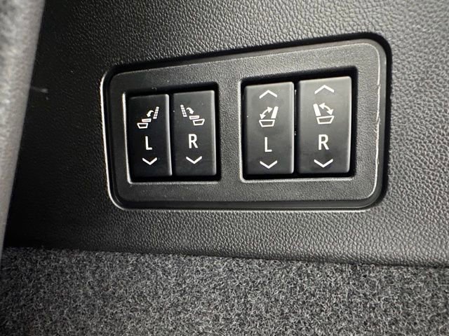 Used 2020 Cadillac XT6 Premium Luxury AWD/4WD image 25