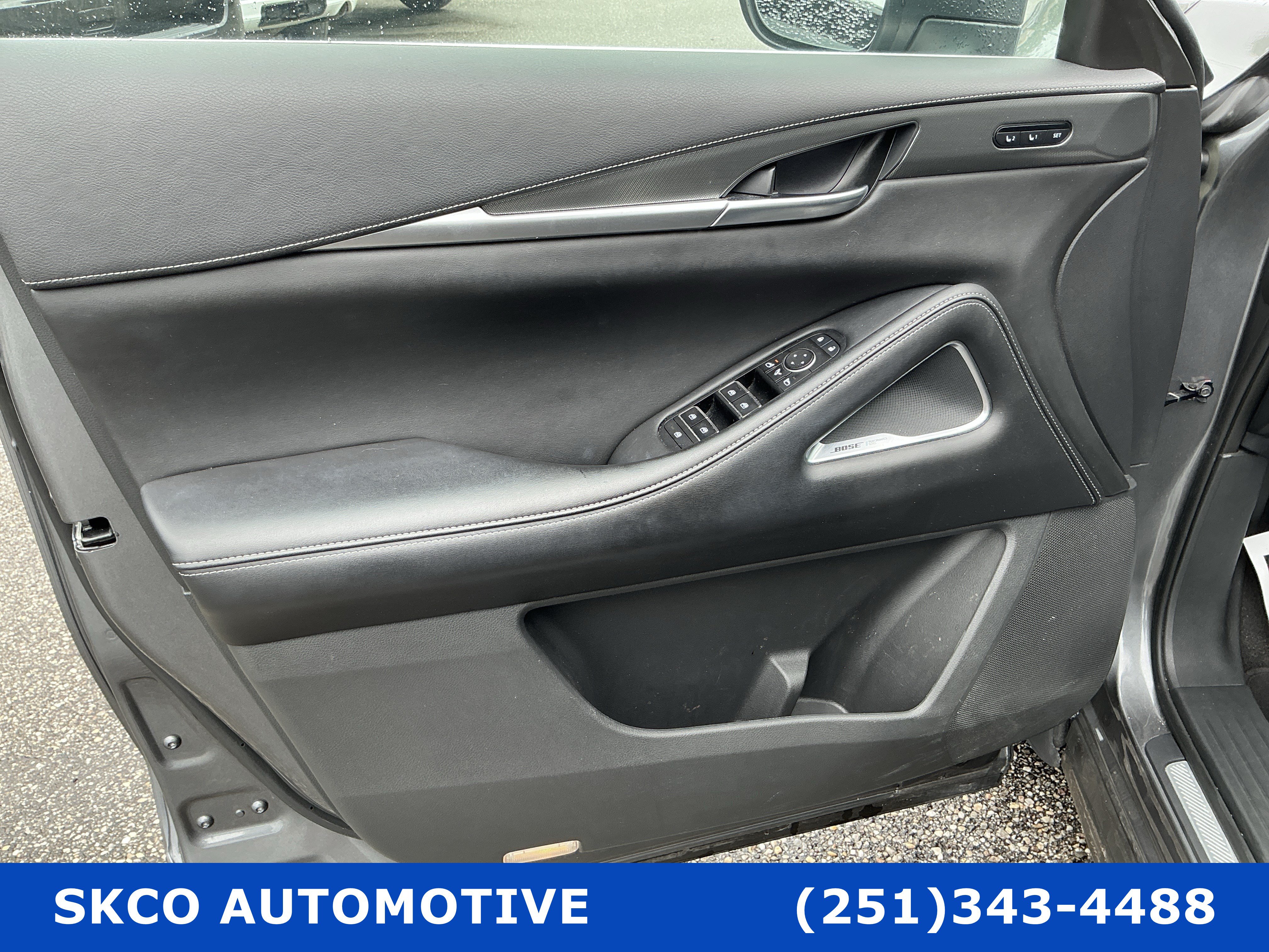 Used 2023 INFINITI QX60 Luxe w/ Performance Audio Package FWD image 12