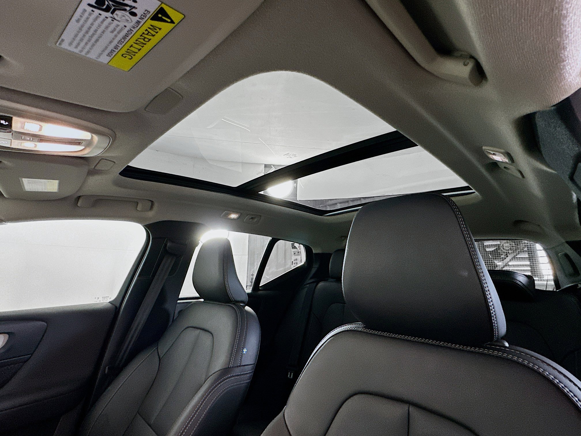 Used 2025 Volvo XC40 B5 Core w/ Protection Package Premier image 26