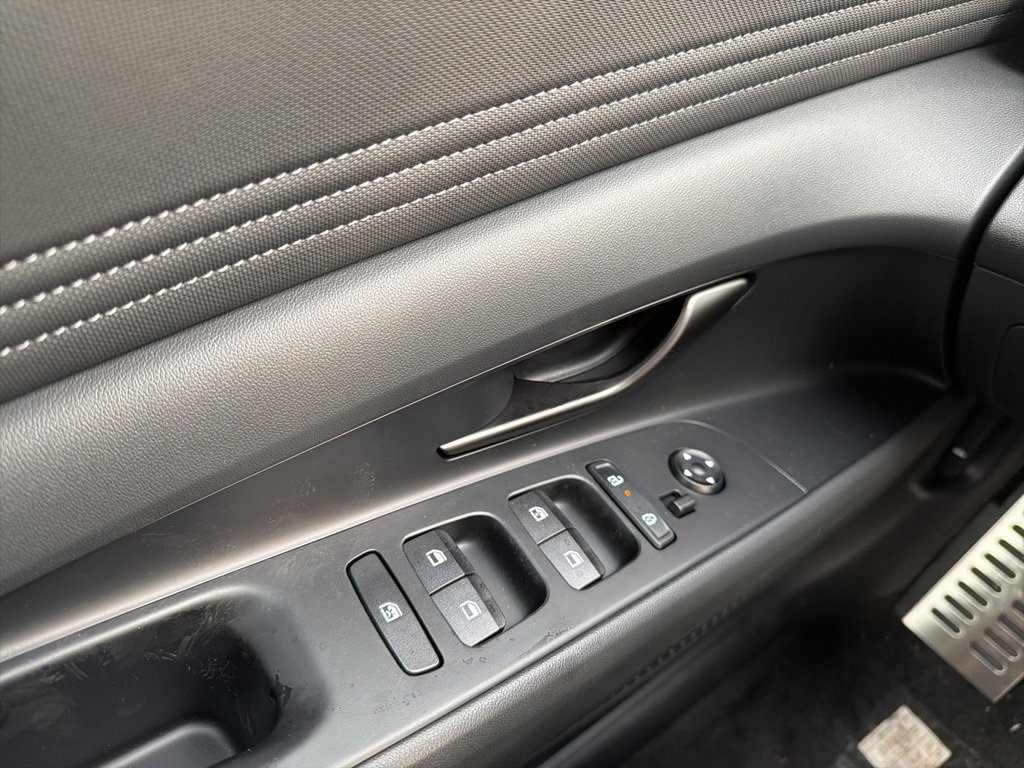 New 2025 Hyundai Elantra Sport image 26