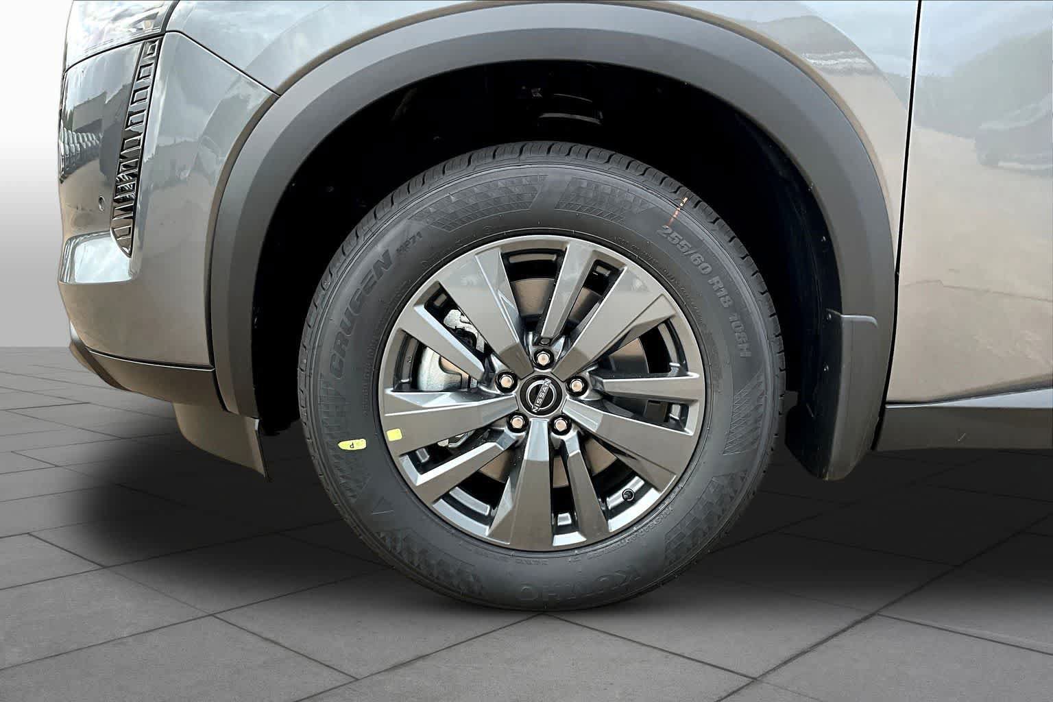 New 2026 Nissan Pathfinder SV FWD image 9