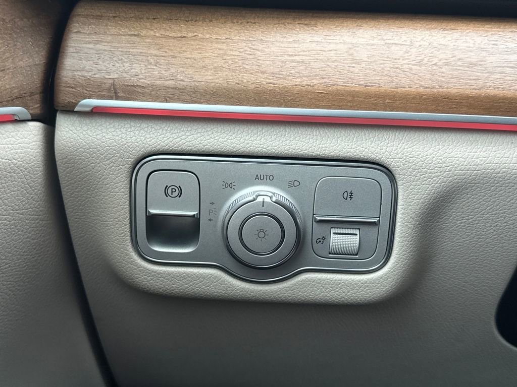 Used 2022 Mercedes-Benz GLE 350 4MATIC image 34