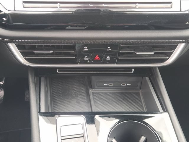 Used 2024 Volkswagen Atlas SE AWD/4WD image 17