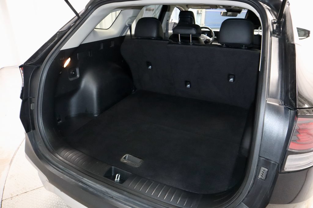 Used 2025 Kia Sportage EX FWD image 16