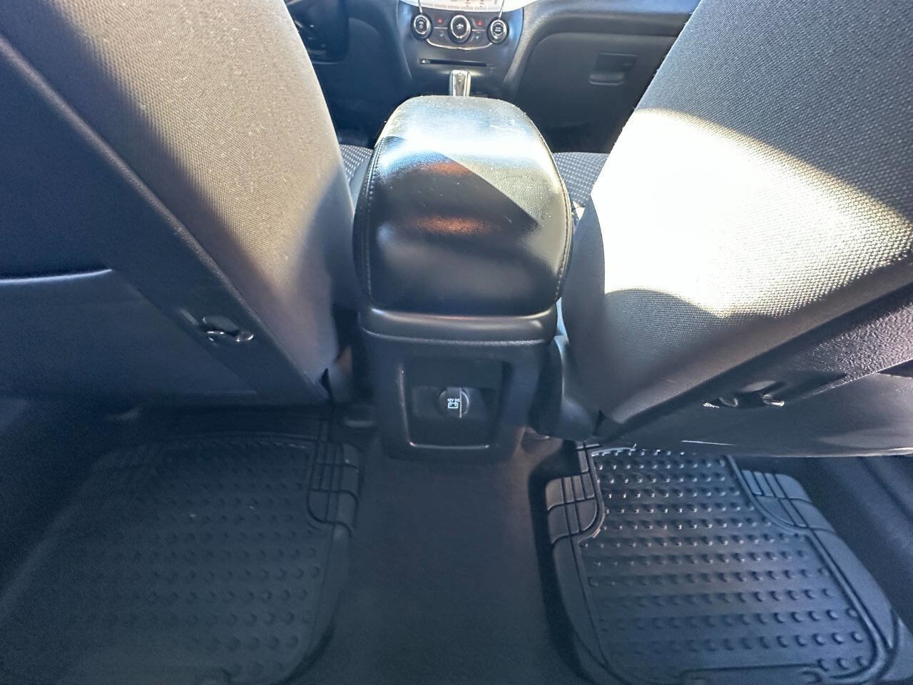 Used 2020 Dodge Journey SE w/ SE Popular Equipment Group image 24