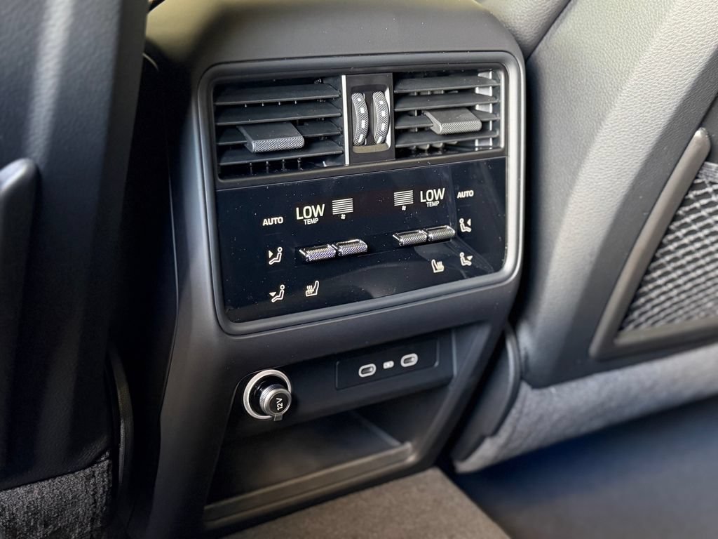 New 2026 Porsche Cayenne AWD/4WD image 30