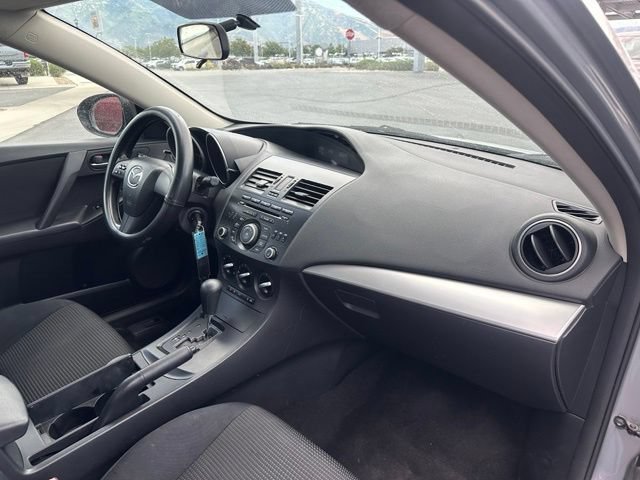 Used 2013 MAZDA MAZDA3 i SV w/ Convenience Pkg FWD image 32