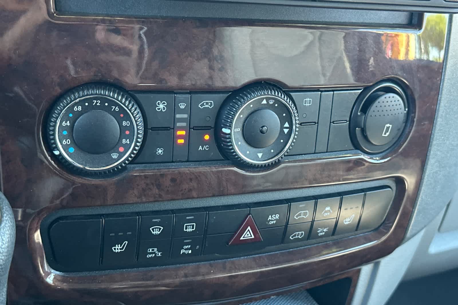 Used 2015 Mercedes-Benz Sprinter 3500 image 19