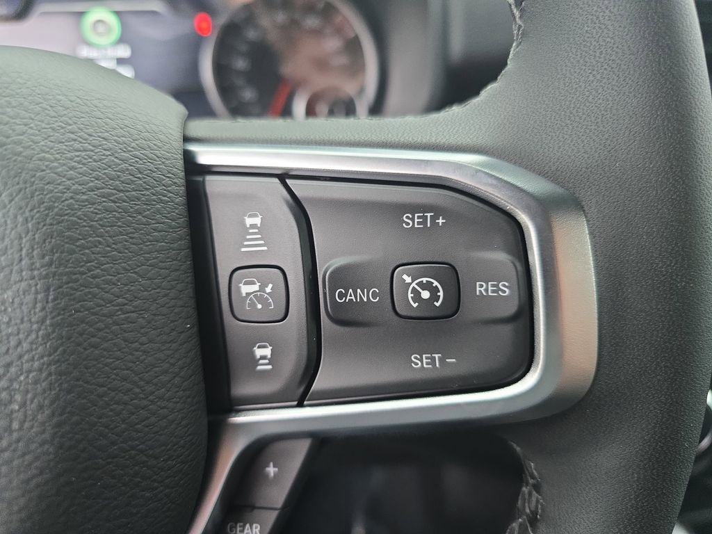 New 2026 RAM 1500 4x4 Crew Cab image 18