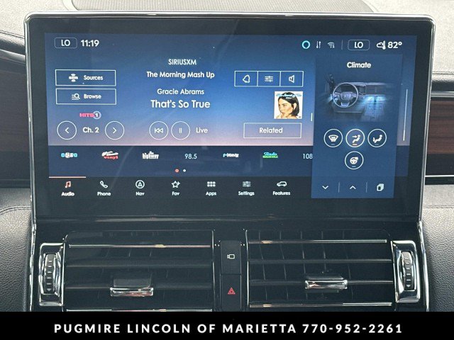 Used 2023 Lincoln Navigator L Reserve AWD/4WD image 27