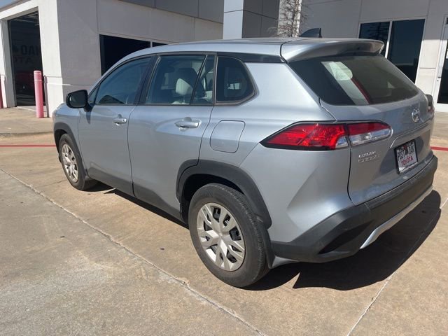 Used 2025 Toyota Corolla Cross L image 9