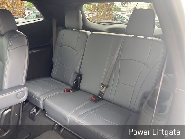 Used 2024 Buick Enclave Premium image 33