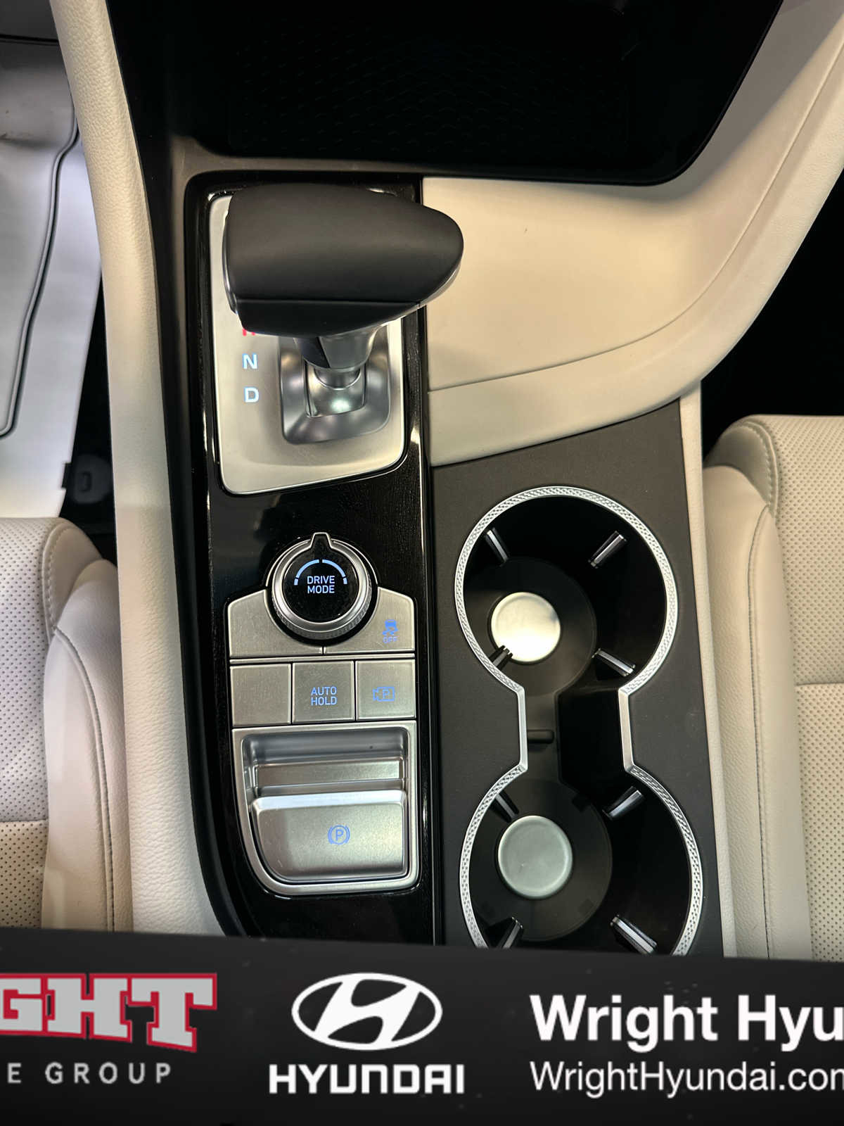 Certified 2025 Genesis G70 2.5T image 28