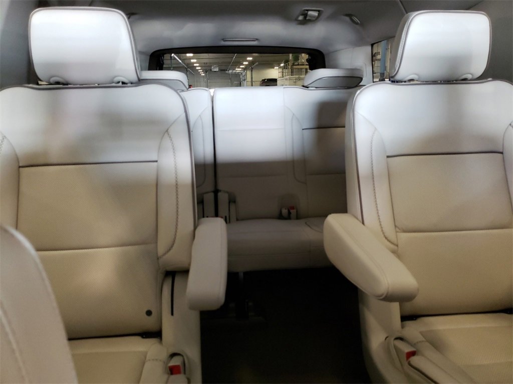 Used 2024 GMC Yukon XL Denali image 20