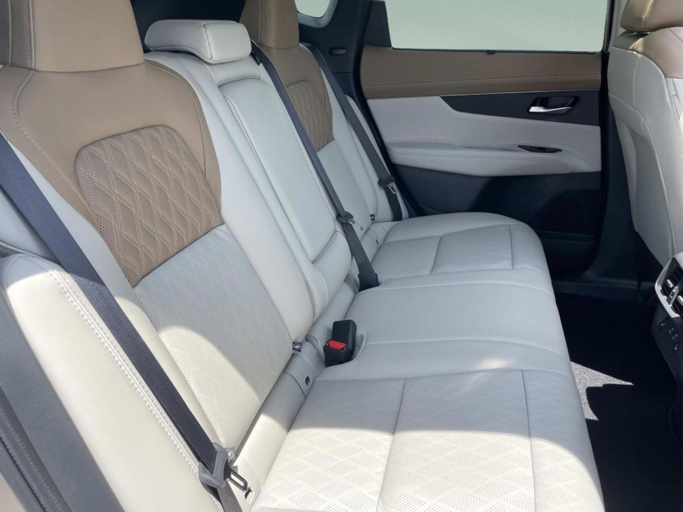 New 2026 Nissan Murano Platinum AWD/4WD image 17