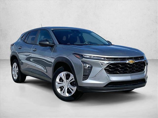 Used 2024 Chevrolet Trax LS FWD image 12