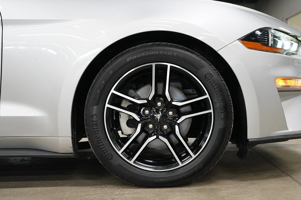 Used 2019 Ford Mustang Premium RWD image 31