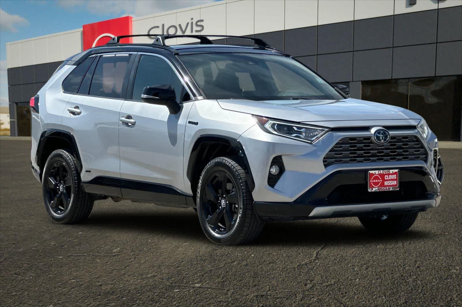 Used 2019 Toyota RAV4 XSE w/ XSE Weather Package AWD/4WD image 10