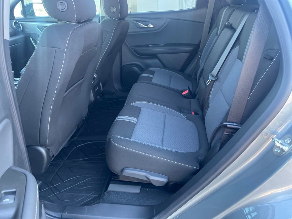 New 2025 Chevrolet Blazer LT w/ Midnight/Sport Edition image 24