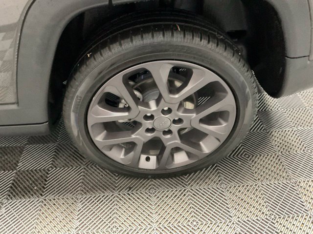 Used 2021 Jeep Compass Latitude AWD/4WD image 39
