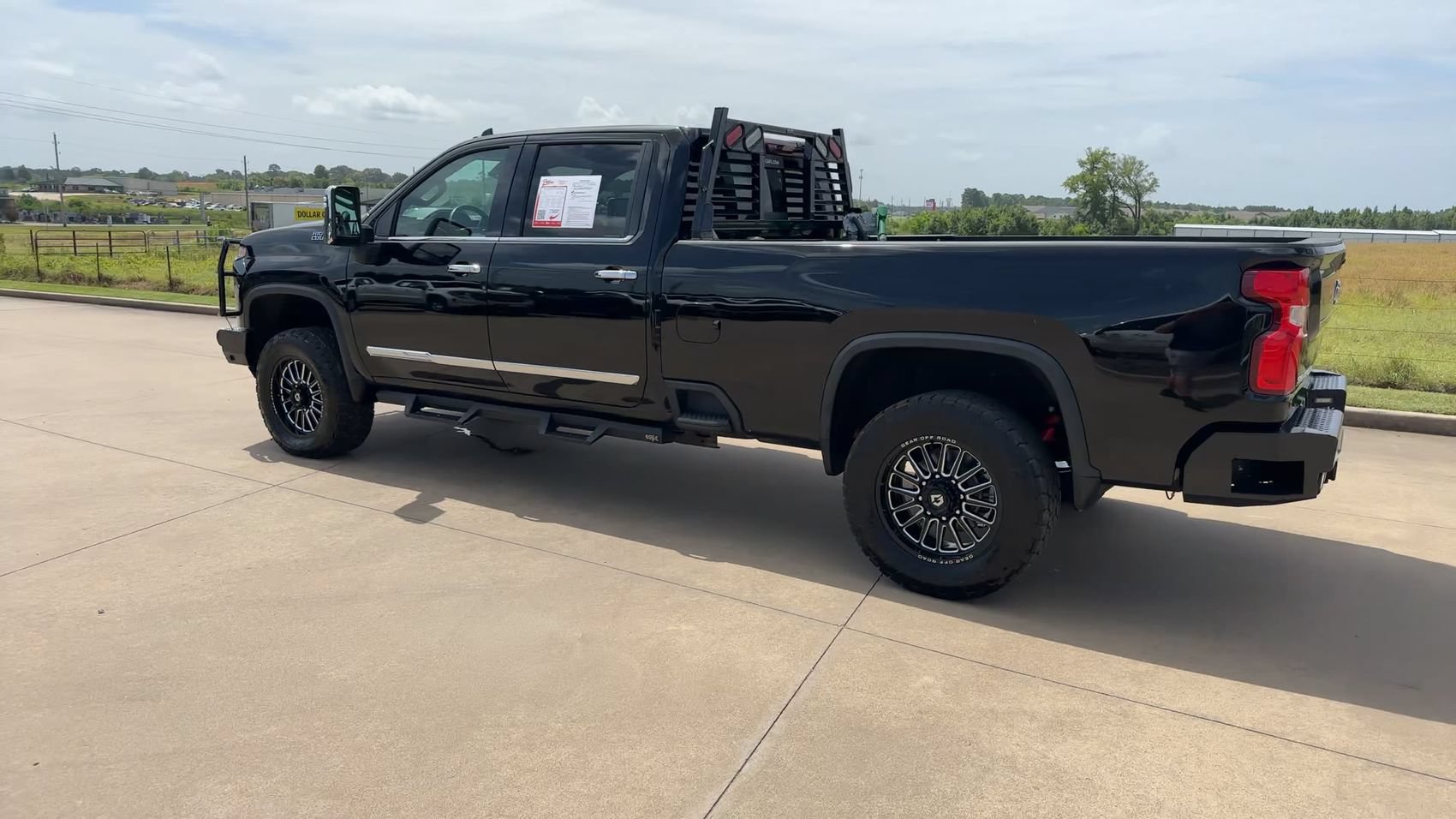 Used 2024 Chevrolet Silverado 3500 High Country w/ High Country Premium Package AWD/4WD image 5