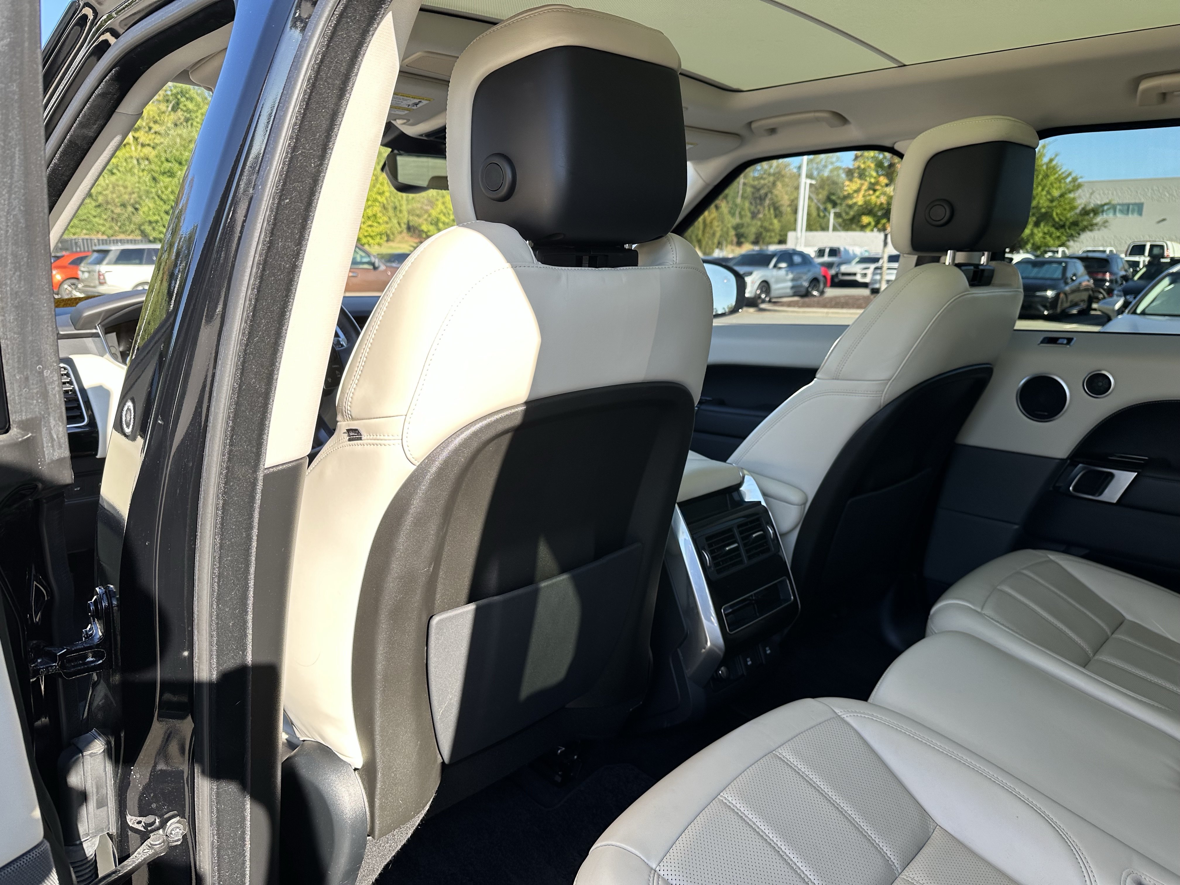 Used 2020 Land Rover Range Rover Sport HSE AWD/4WD image 34