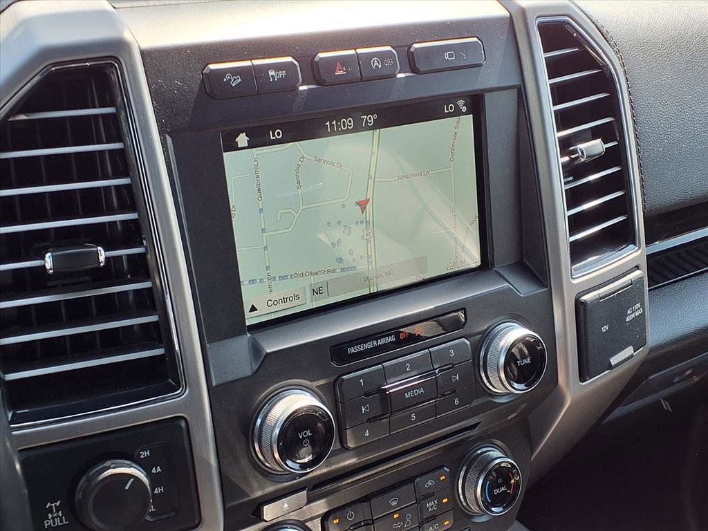 Used 2017 Ford F150 Platinum w/ Equipment Group 701A Luxury AWD/4WD image 5