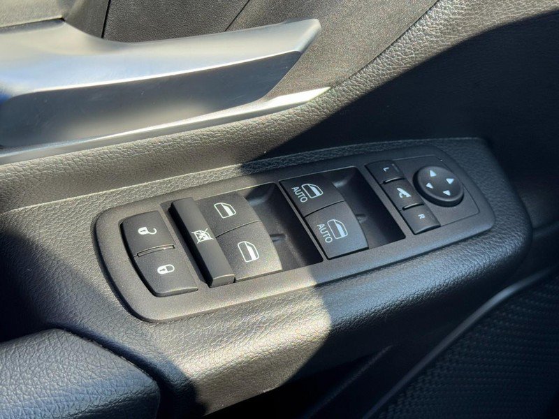 Used 2023 RAM 1500 Big Horn AWD/4WD image 24