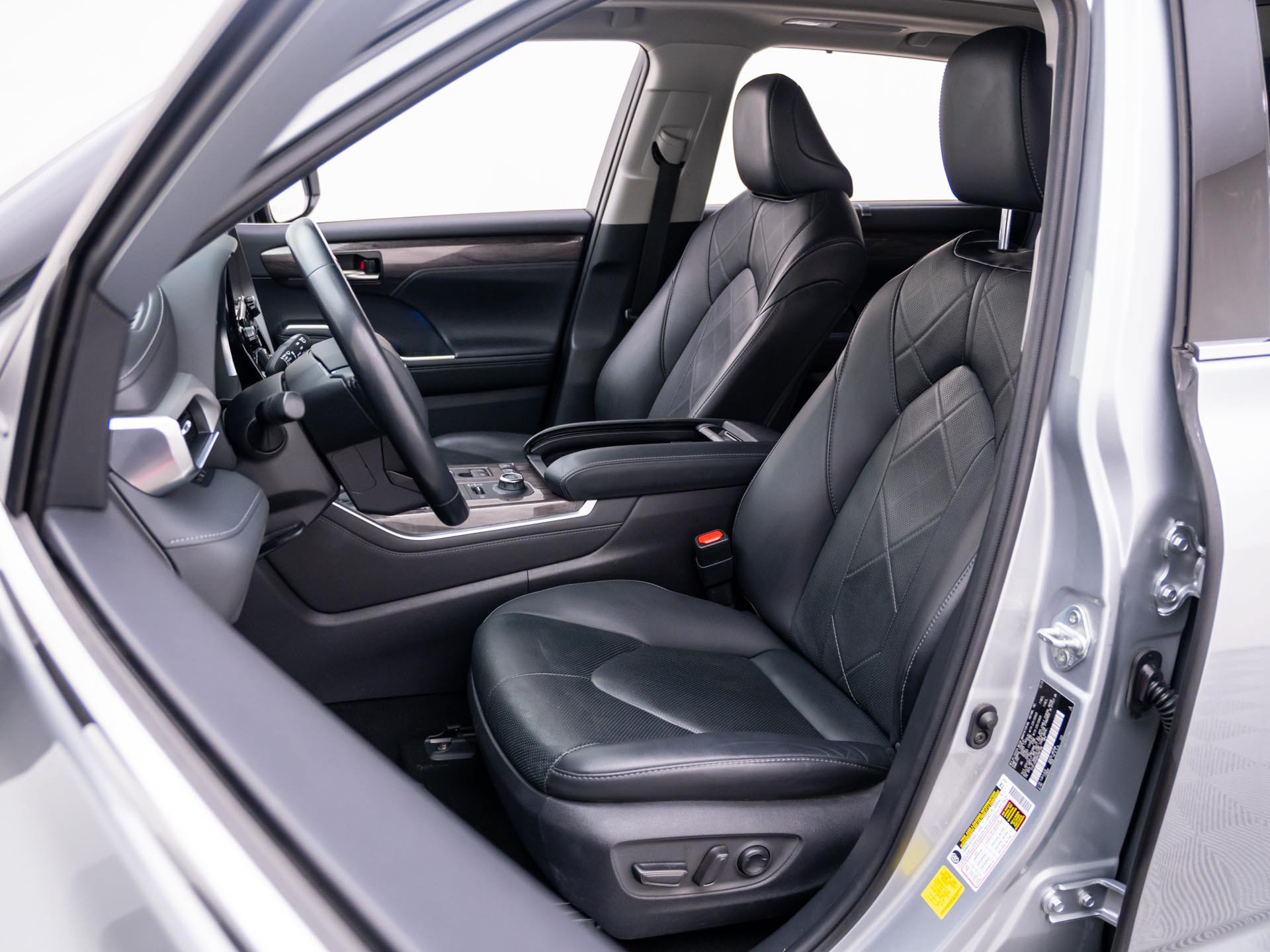 Used 2021 Toyota Highlander Platinum AWD/4WD image 15