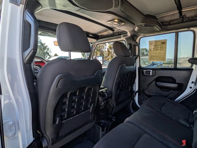 Used 2023 Jeep Wrangler Unlimited Rubicon AWD/4WD image 13