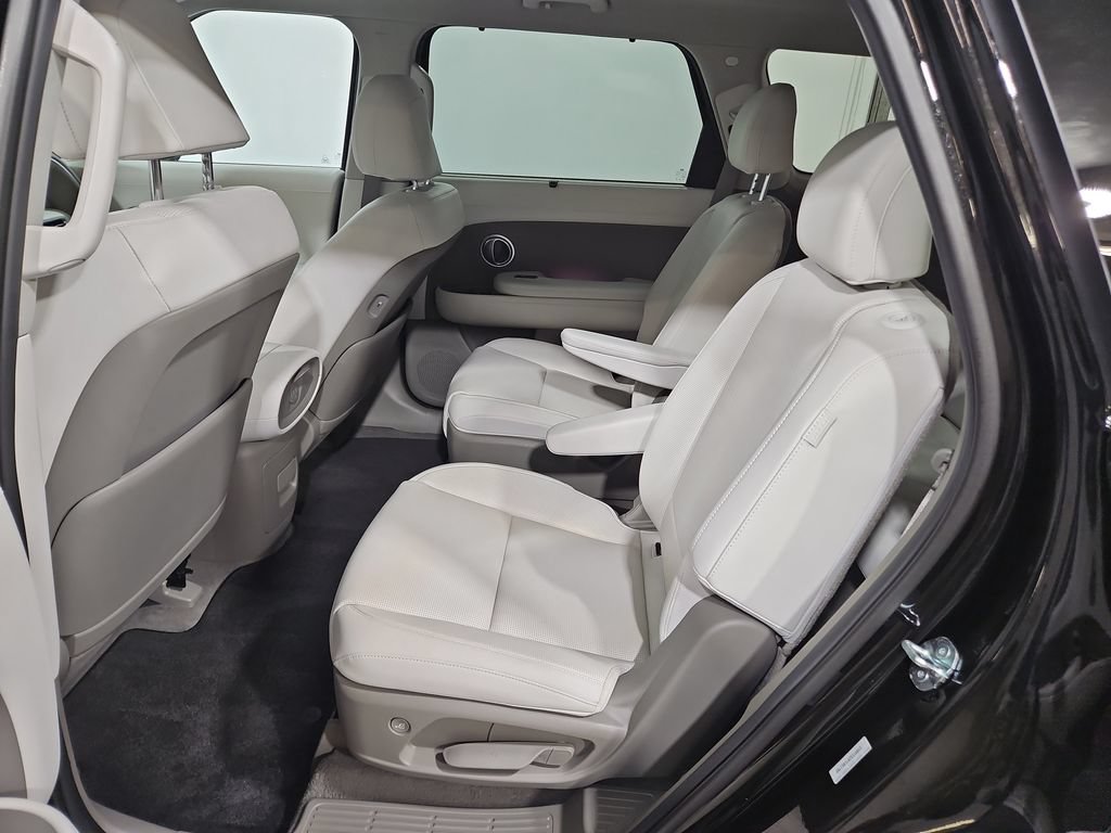 Used 2026 Hyundai Palisade Limited AWD/4WD image 27