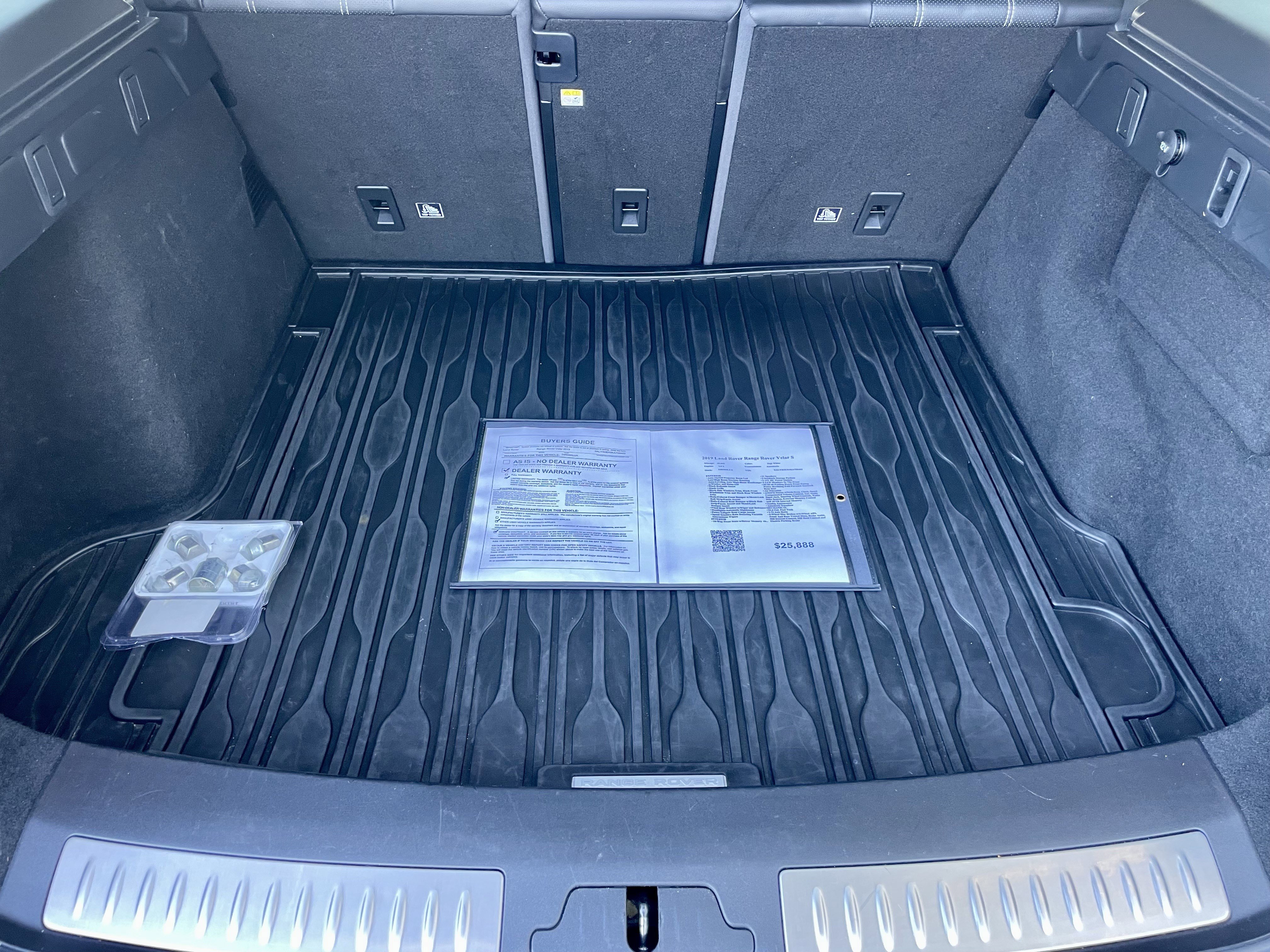 Used 2019 Land Rover Range Rover Velar S image 34