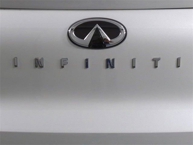 Certified 2025 INFINITI QX55 Essential image 7