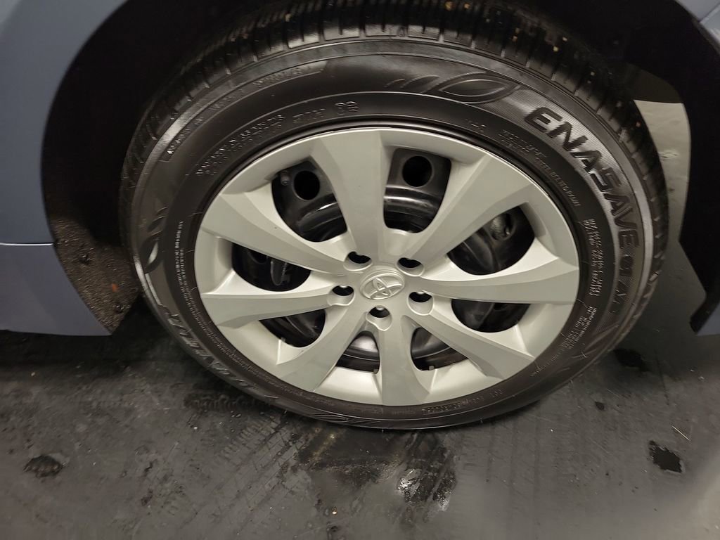 Used 2025 Toyota Corolla LE image 10