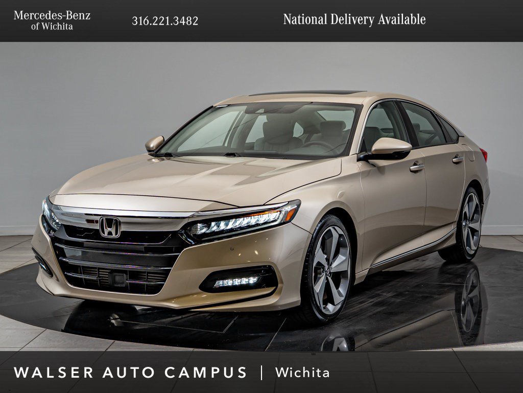 Used 2018 Honda Accord Touring image 1