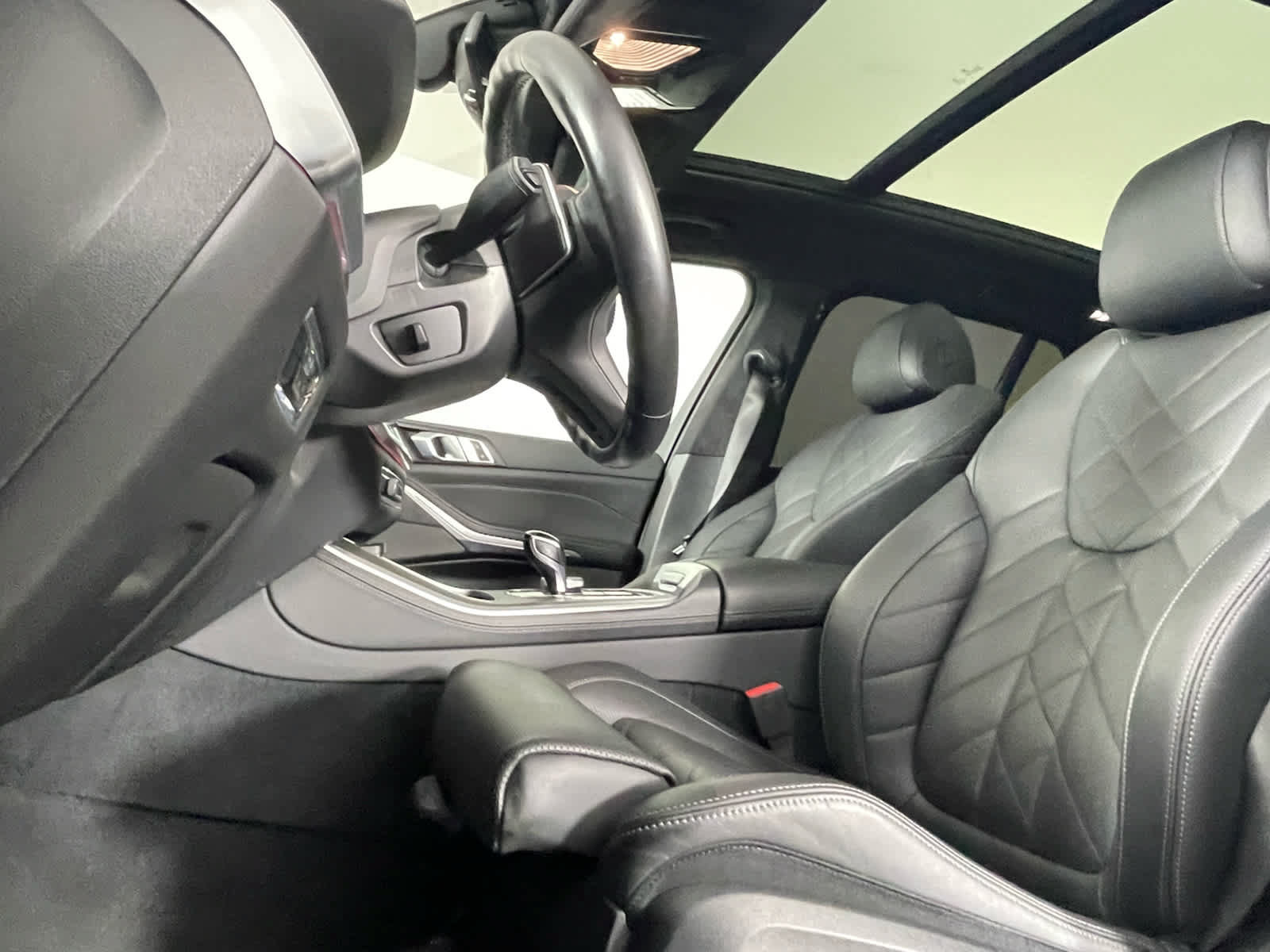 Used 2023 BMW X5 sDrive40i w/ M Sport Package RWD image 9
