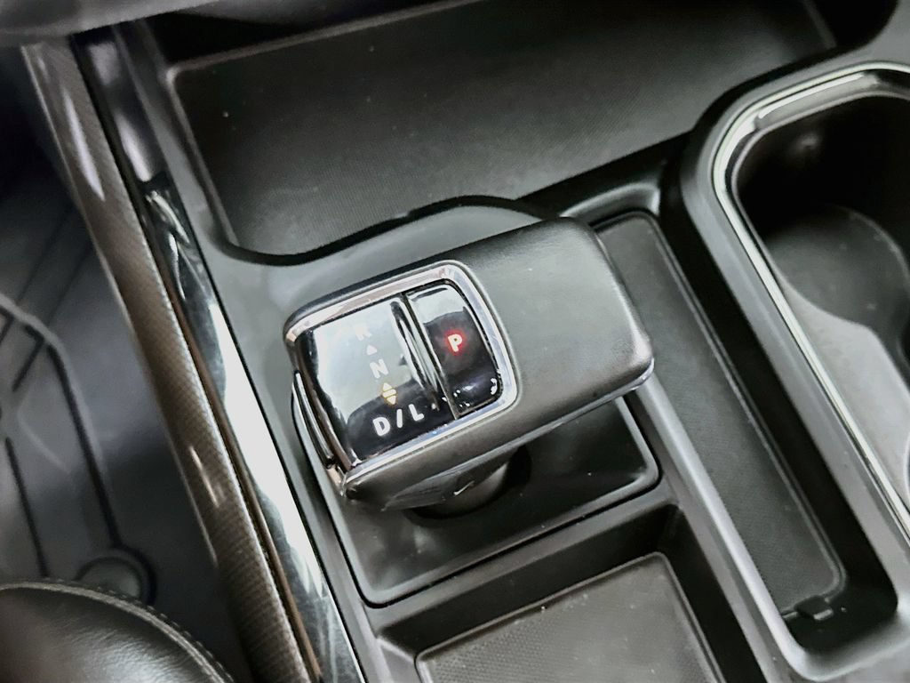 Used 2023 Chevrolet Silverado 1500 ZR2 w/ Technology Package AWD/4WD image 35