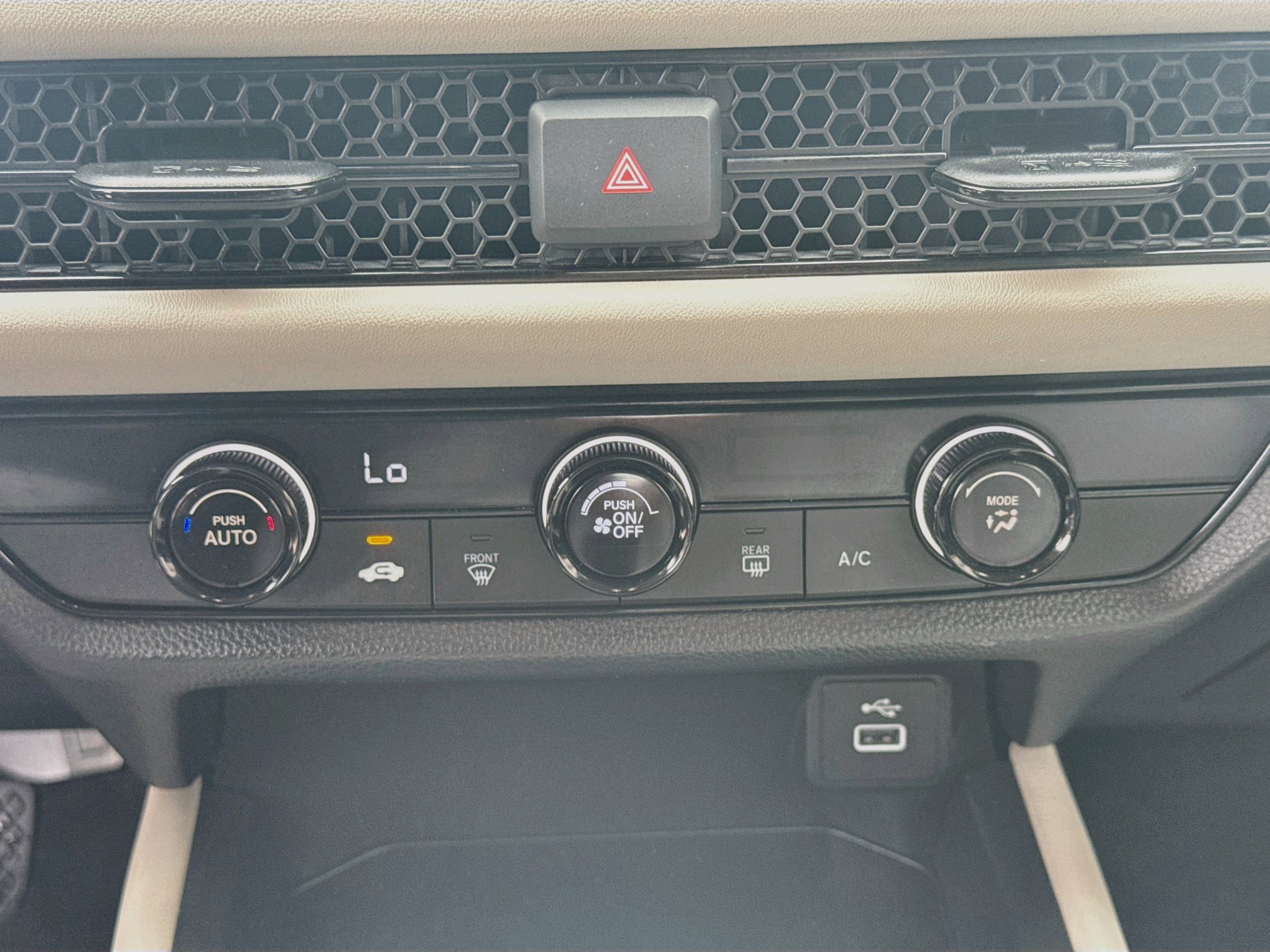 Used 2025 Honda HR-V LX image 12