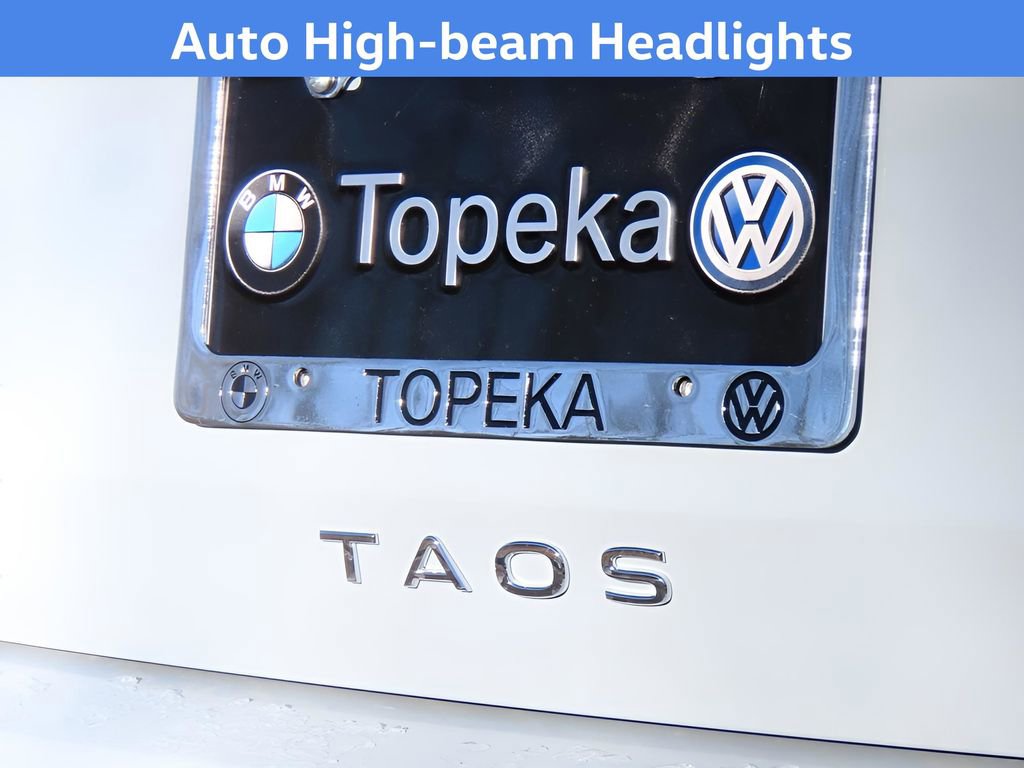 New 2025 Volkswagen Taos SE image 9