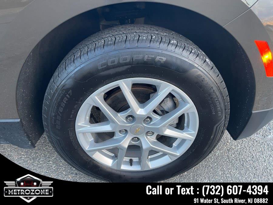 Used 2023 Chevrolet Equinox LT image 36