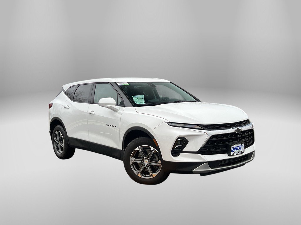 Used 2024 Chevrolet Blazer LT w/ Driver Confidence Package image 5