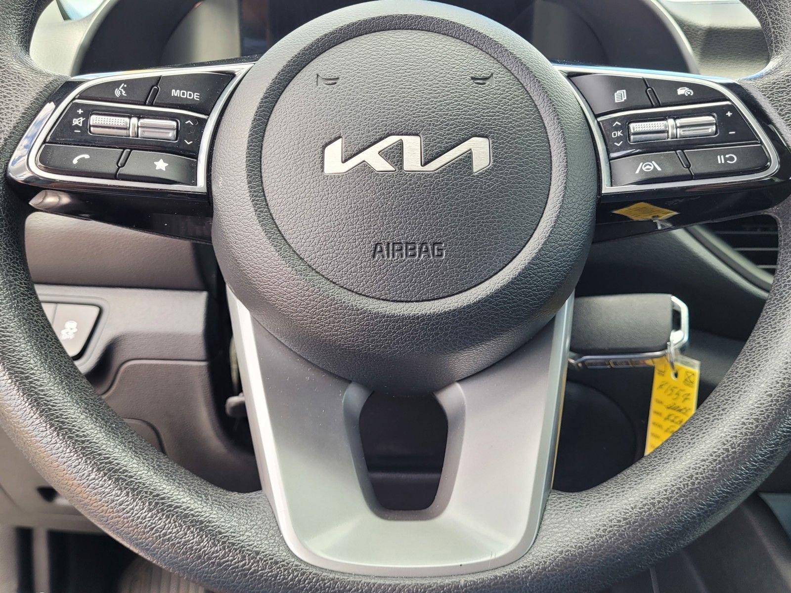 Used 2023 Kia Forte LXS FWD image 19