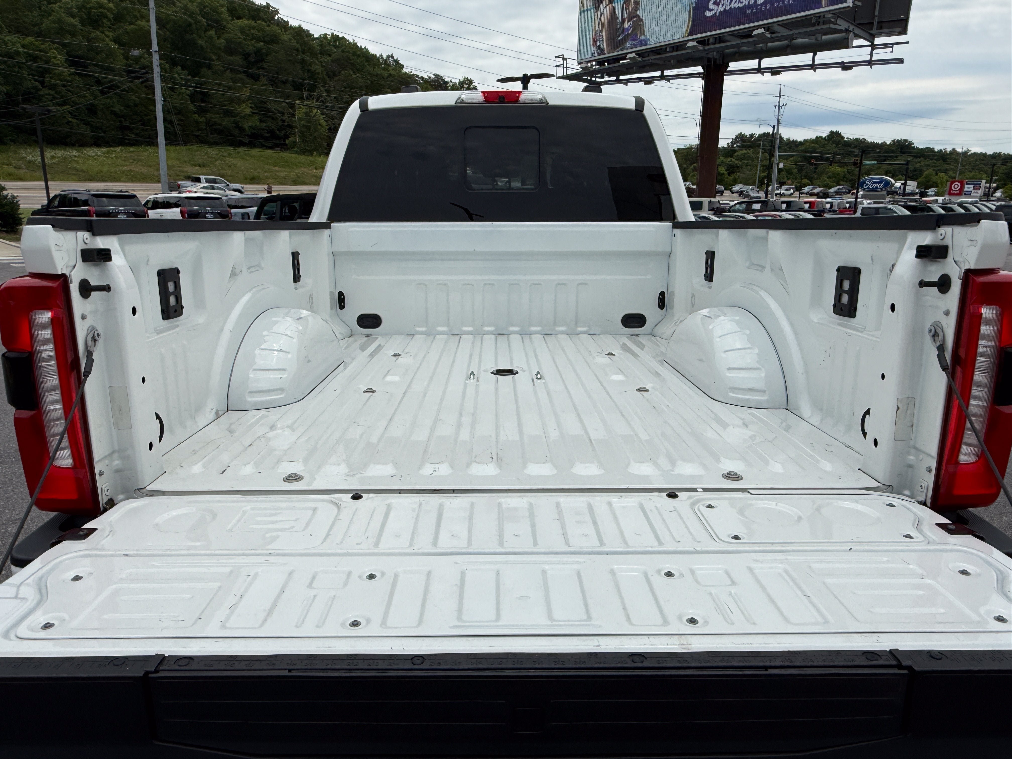 Used 2024 Ford F250 Lariat w/ Sport Appearance Package AWD/4WD image 13