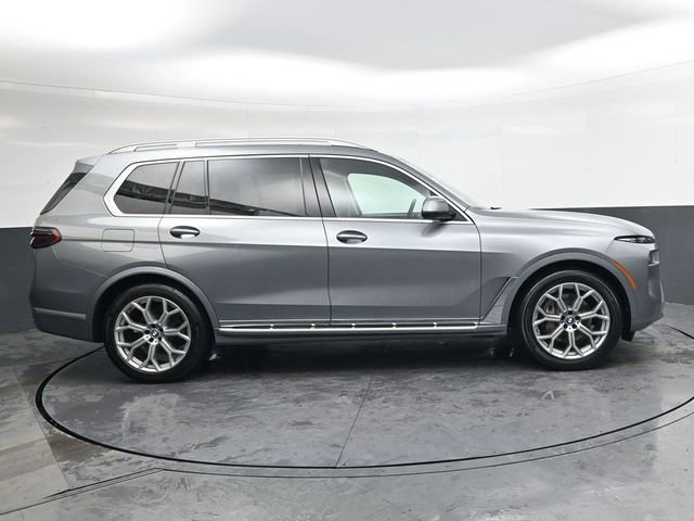 Used 2024 BMW X7 xDrive40i image 3