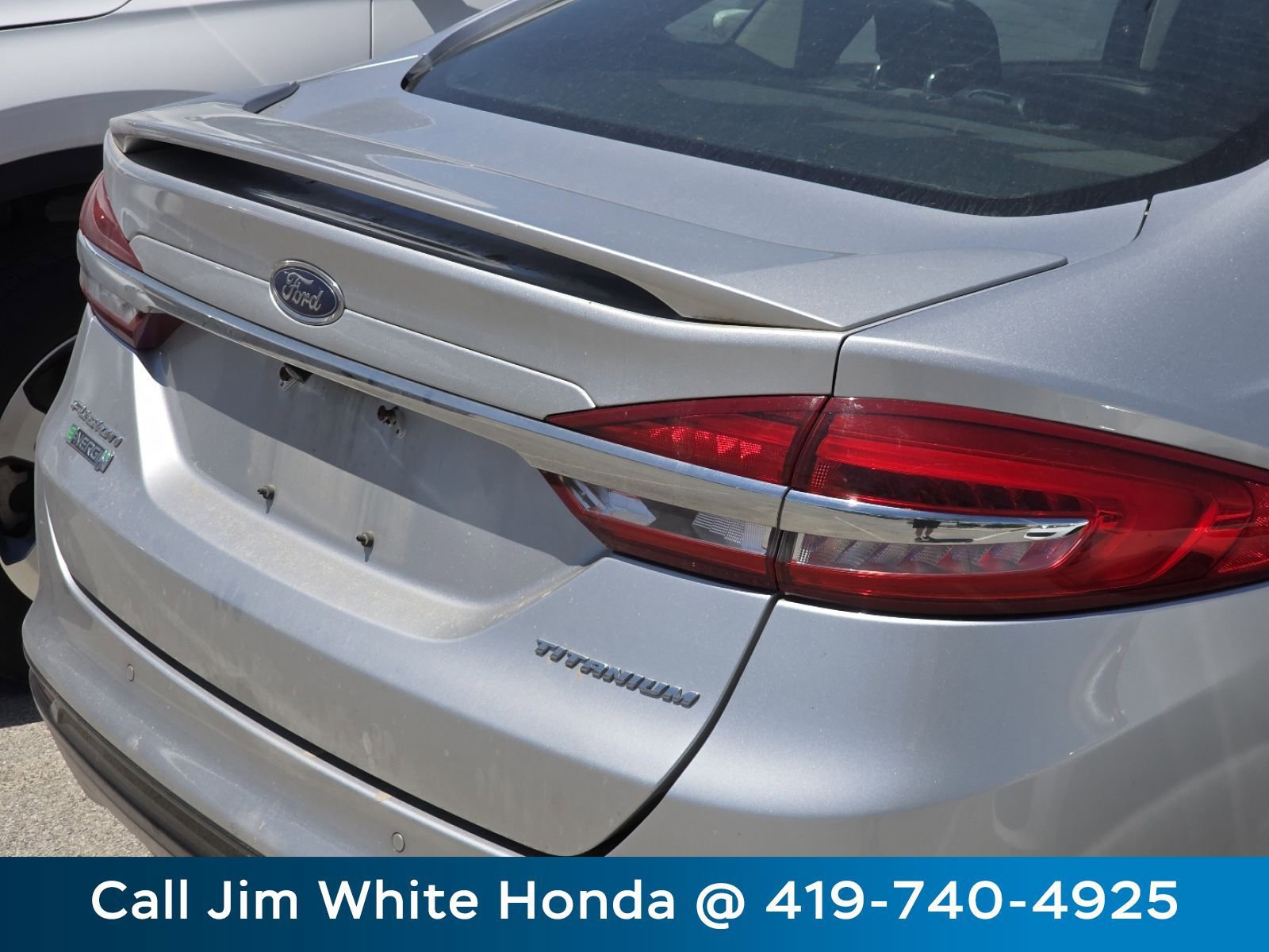 Used 2017 Ford Fusion Energi Titanium FWD image 12