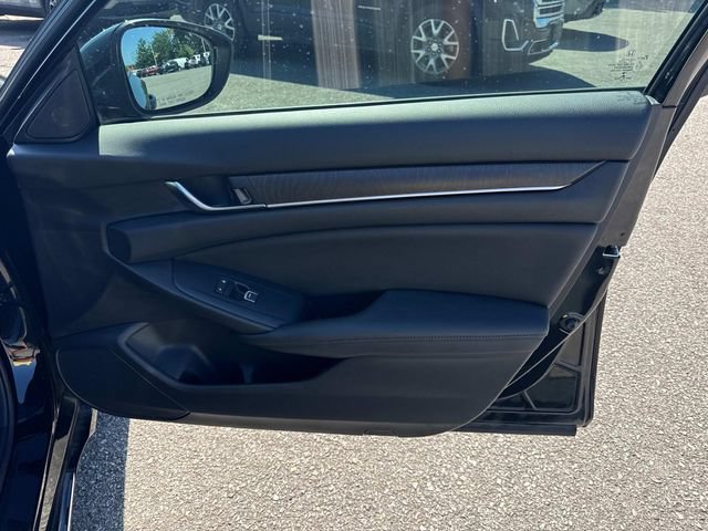 Used 2019 Honda Accord EX image 24